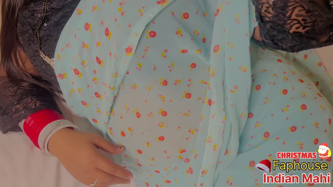 Stepmom and Stepsister Fucked Threesome Indian Mahi Merry Christmas Special.mp4_snapshot_00.48.000