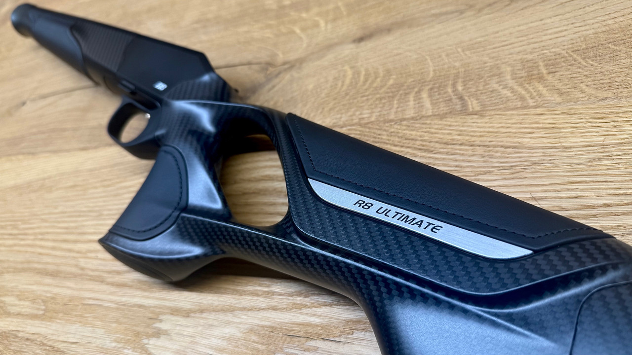R8-Carbon-Leder-Schaft-mit-System-3