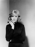 anne-francis-d27