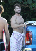 Chris-Hemsworth-superficial-guys-53