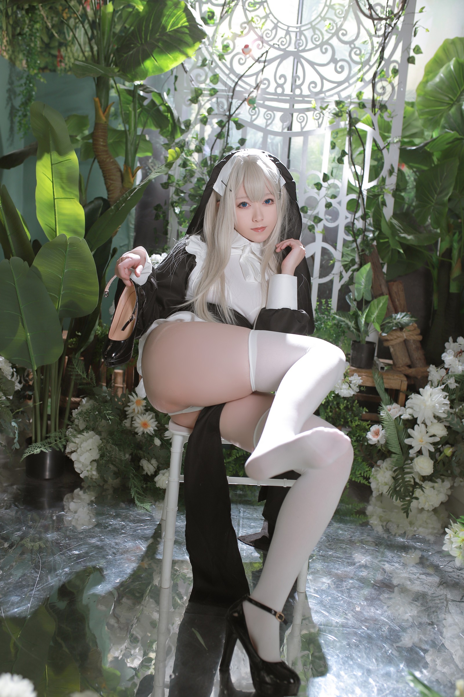 朝霧愛 – 修女 主题高清写真集（56P-717.5M）暗黑氛围作品插图2