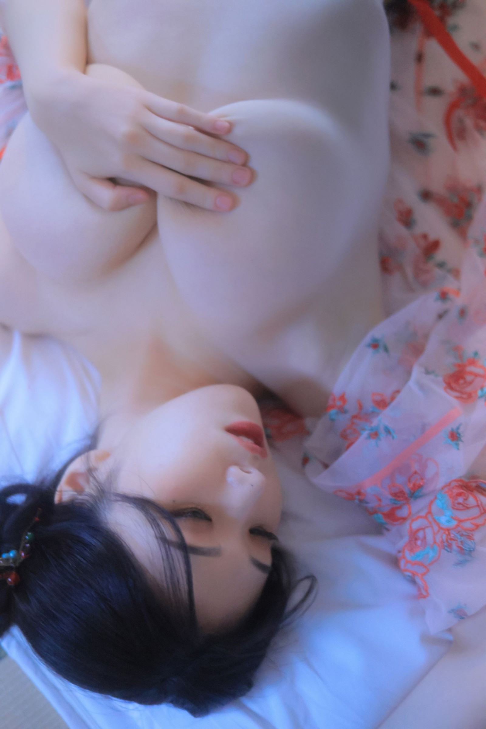 李妍雨YeonWoo写真视频，及写真作品欣赏插图7