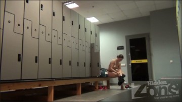 [Image: Voyeur60085084808.jpg]