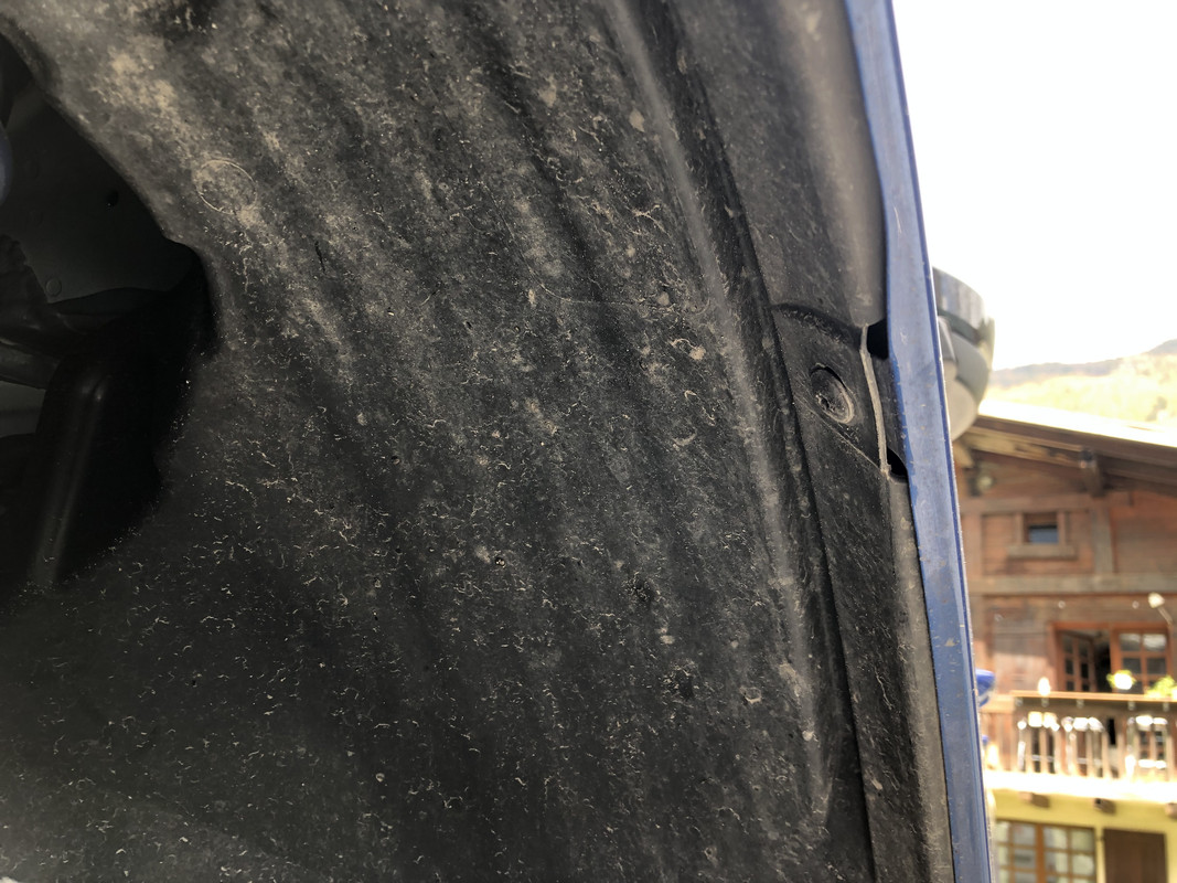 5CEA4E96-3748-4302-A0E6-790A9C6C8208