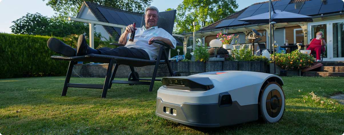 Anthbot Genie 600 auf dem Rasen