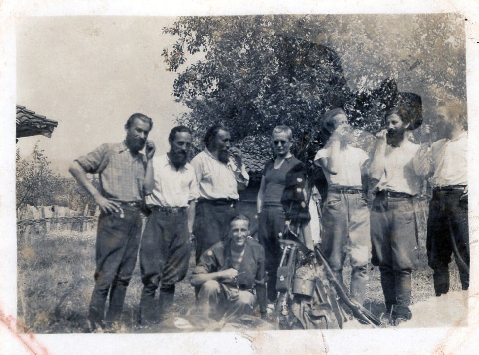 [Слика: Potporucnik-Arsa-Jovanovic-(treci-sa-des...erevca.jpg]