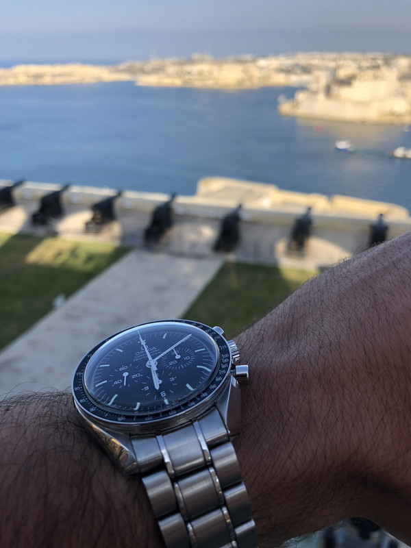 E69C2B06-6697-499F-9038-2358115ECEBD