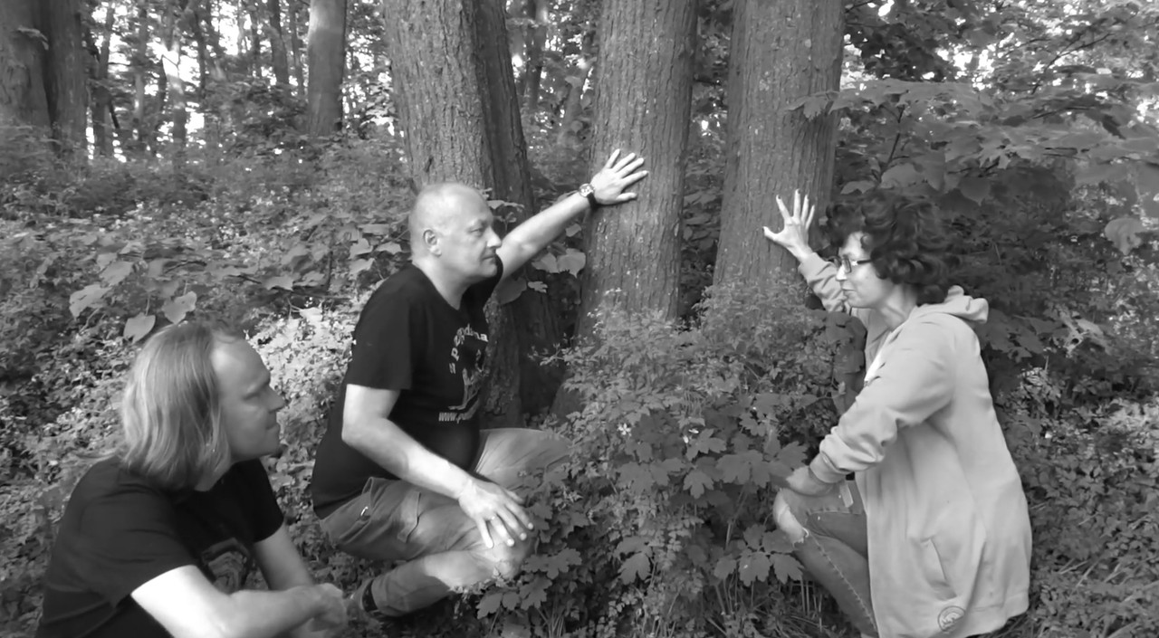 08.52a - Scenka książkowa