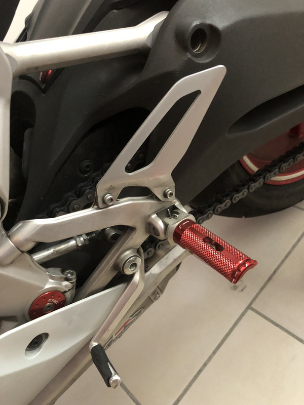 78BF83FC-F72D-4BBF-B6B8-B482E4C76A30