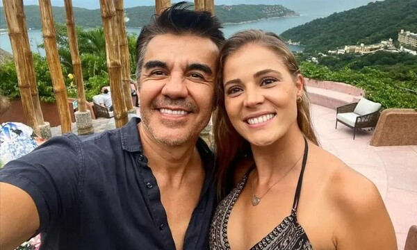 Adrián Uribe revela que se quedó chimuelo momentos antes de abordad un avión