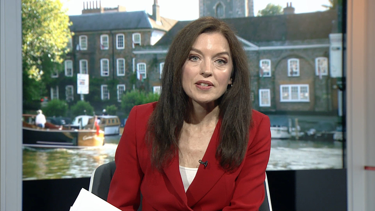 10.01 - 17.15.00 - ITV News Meridian. Local news magazine. Including ....ts_snapshot_09.07.605