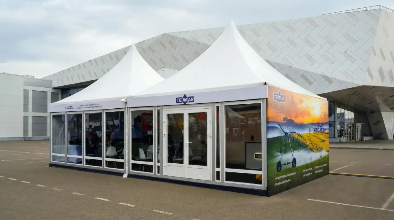 Стеклянные стеновые панели