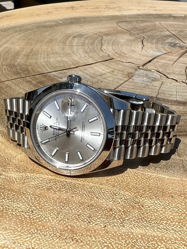 EEA3CE6C-4403-48D1-B183-970A2395AE6A