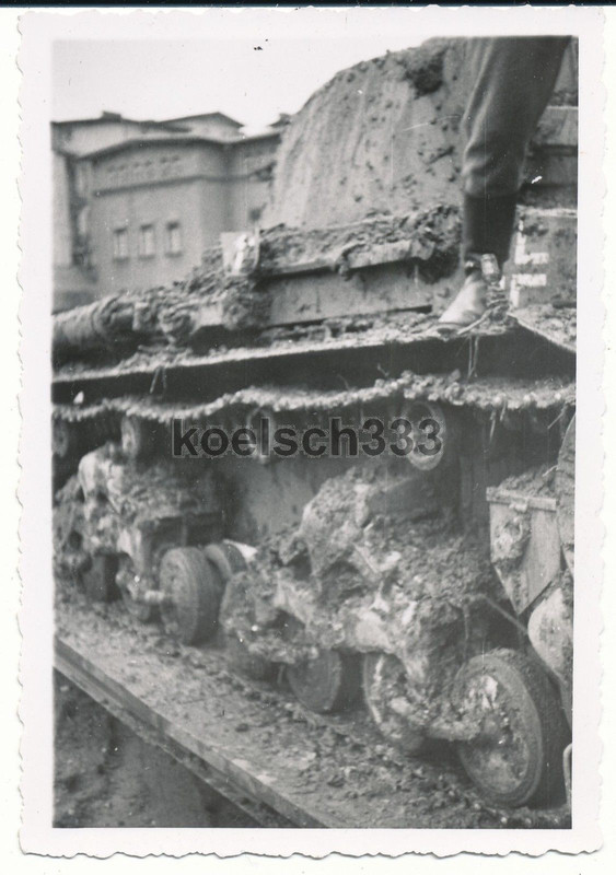 Foto völlig verschlammter CKD Praga Panzer Pz.Kp