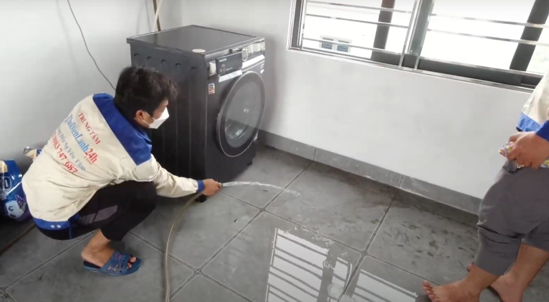 Kiểm Tra Áp Lực Và Nguồn Nước Đầu Vào