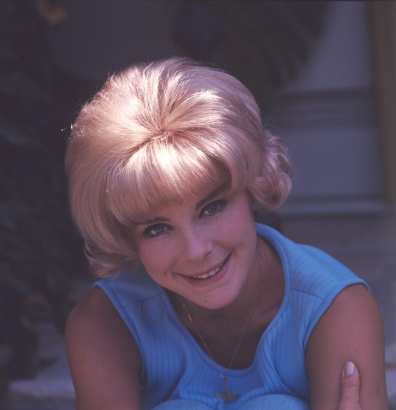 elke_sommer_me72