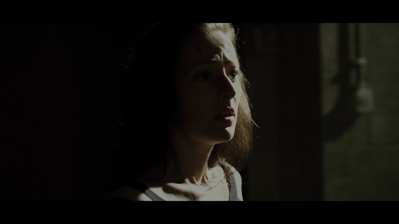 (Vietsub) Caged 2011 1080p BluRay DTS-HD MA 5.1 x264-18.mkv_snapshot_00.30.23.375