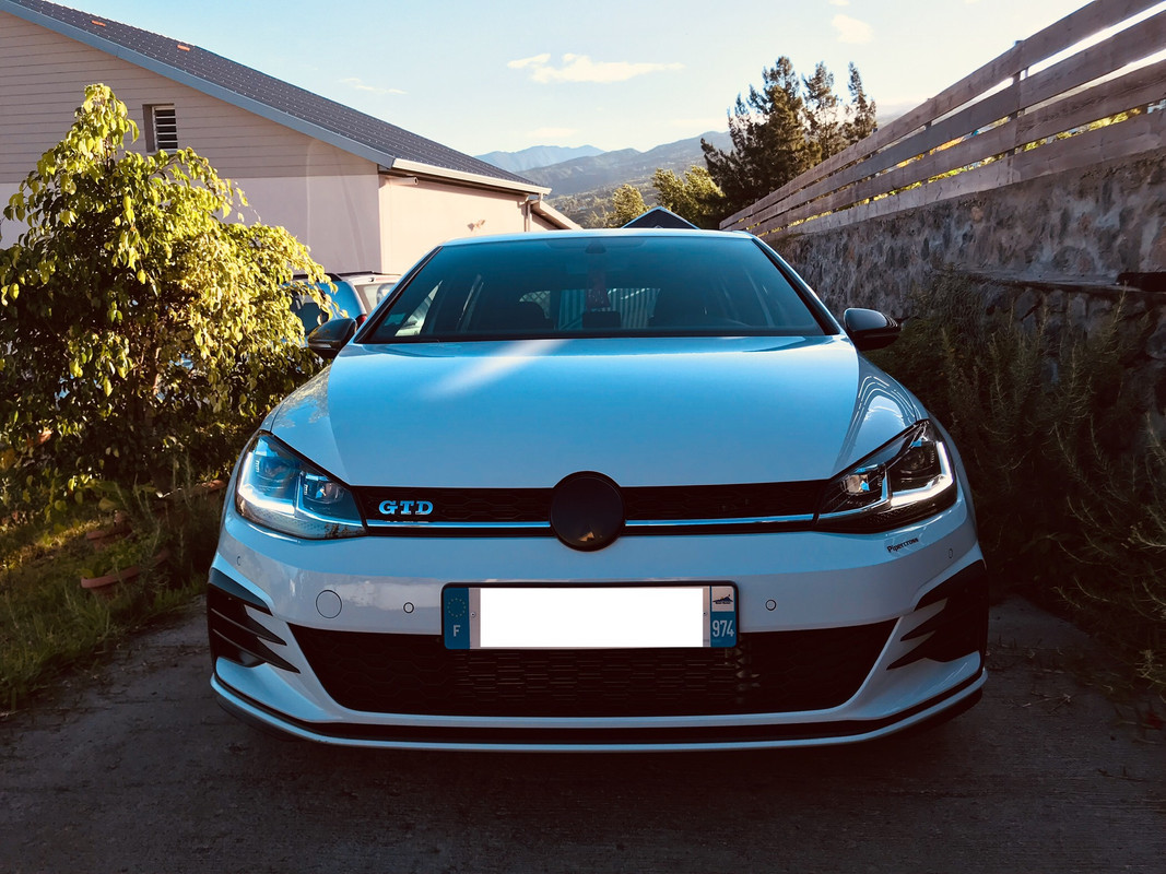 1EA0668F-65B8-4C35-B07B-33A0990D6888