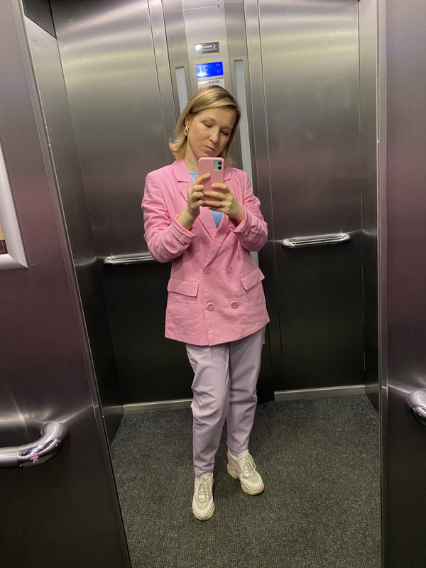 F32EC6DC-48BC-4C4E-AE94-2FF9F8C64051