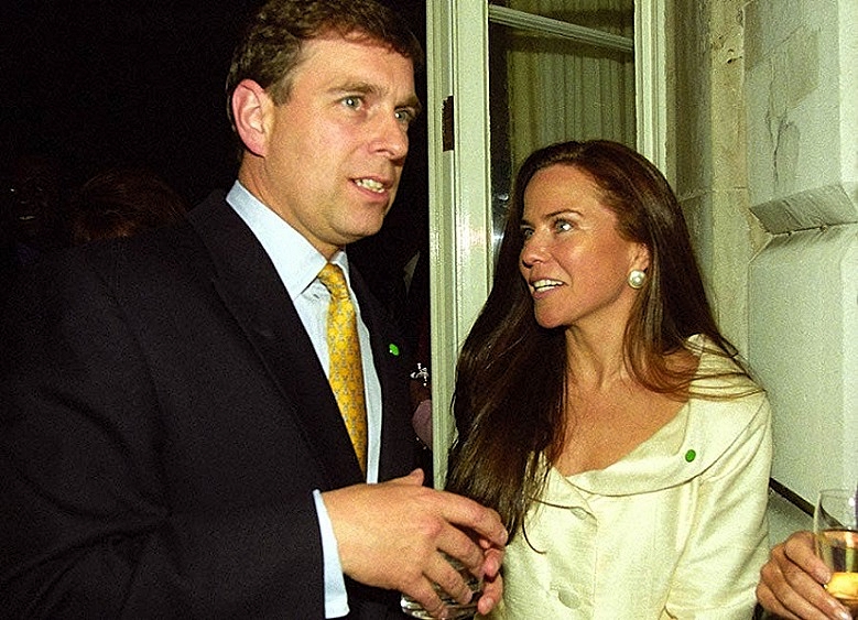 STAR-WARS-KOO-STARK-PRINCE-ANDREW-FOTOR.jpg