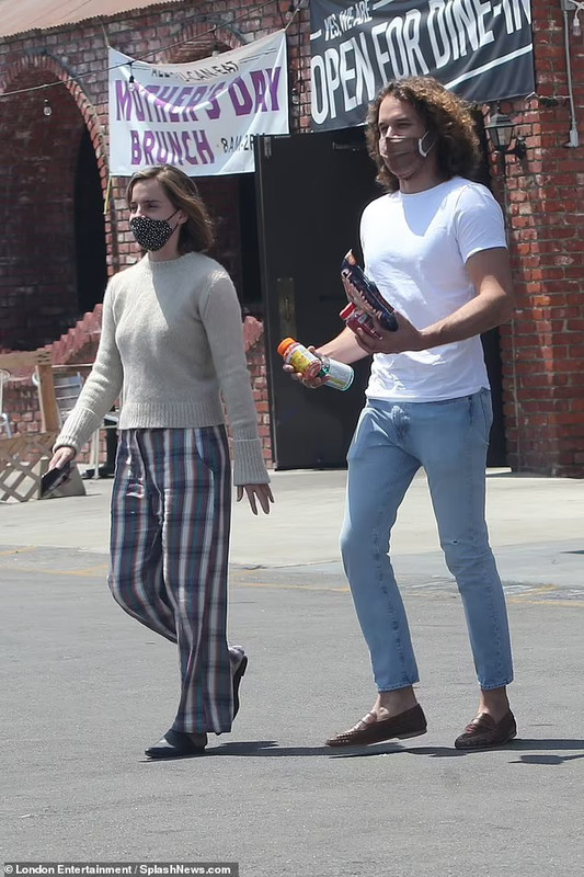 emmawatson-photogallery.blogspot.com (9)