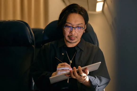 Artista no avião