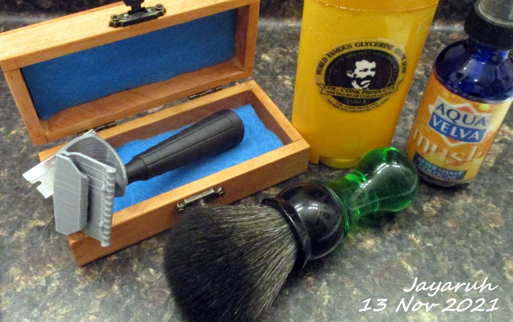 [Image: sos211113.jpg]