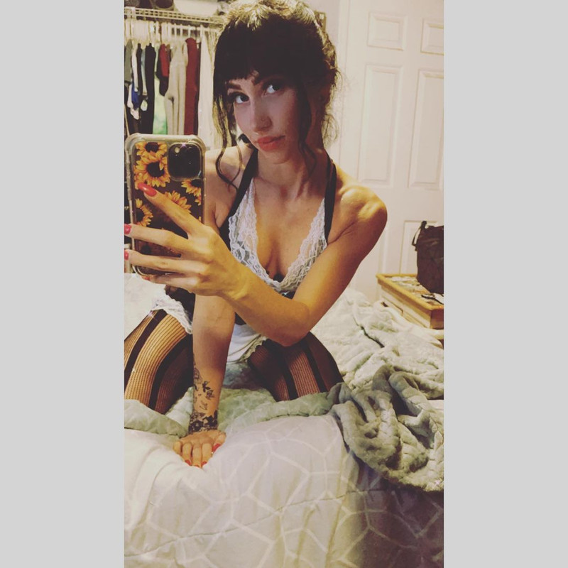 [Image: xkinkykatxx-155529925-1369648386723843-3...3314-n.jpg]