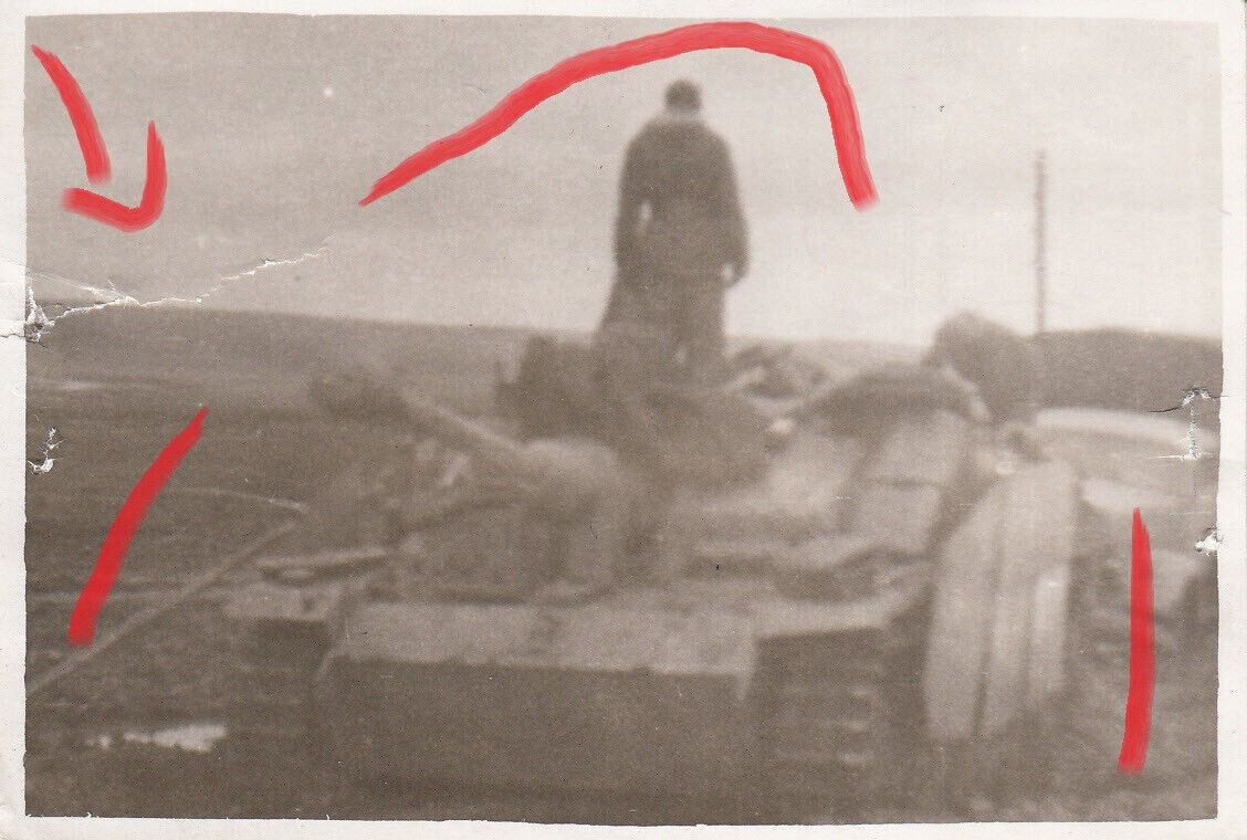 Foto Soldat Panzer Tank Sturmgeschütz Stug Seitenschürze Langrohr Bratskoje #132