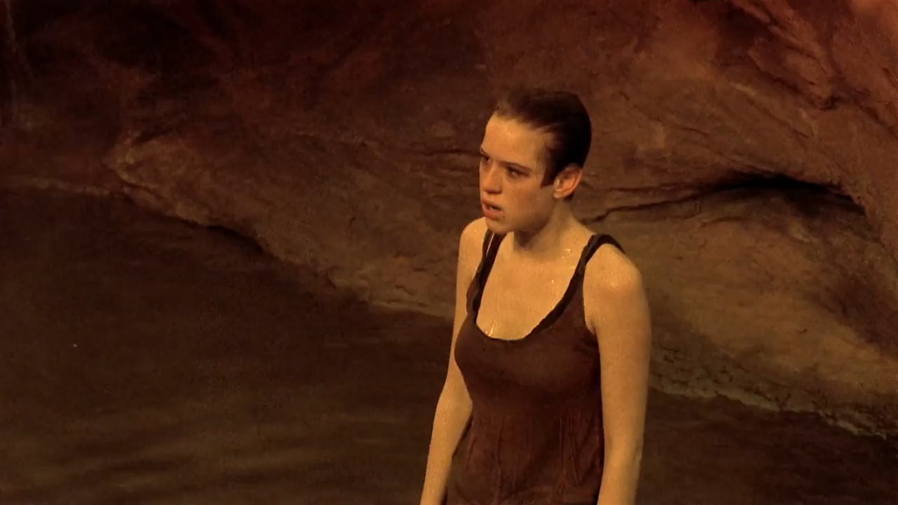 Spacehunter: Adventures in the Forbidden Zone 1983 BluRay [Hindi + Tamil + English] 480p, 720p ESub Screenshot