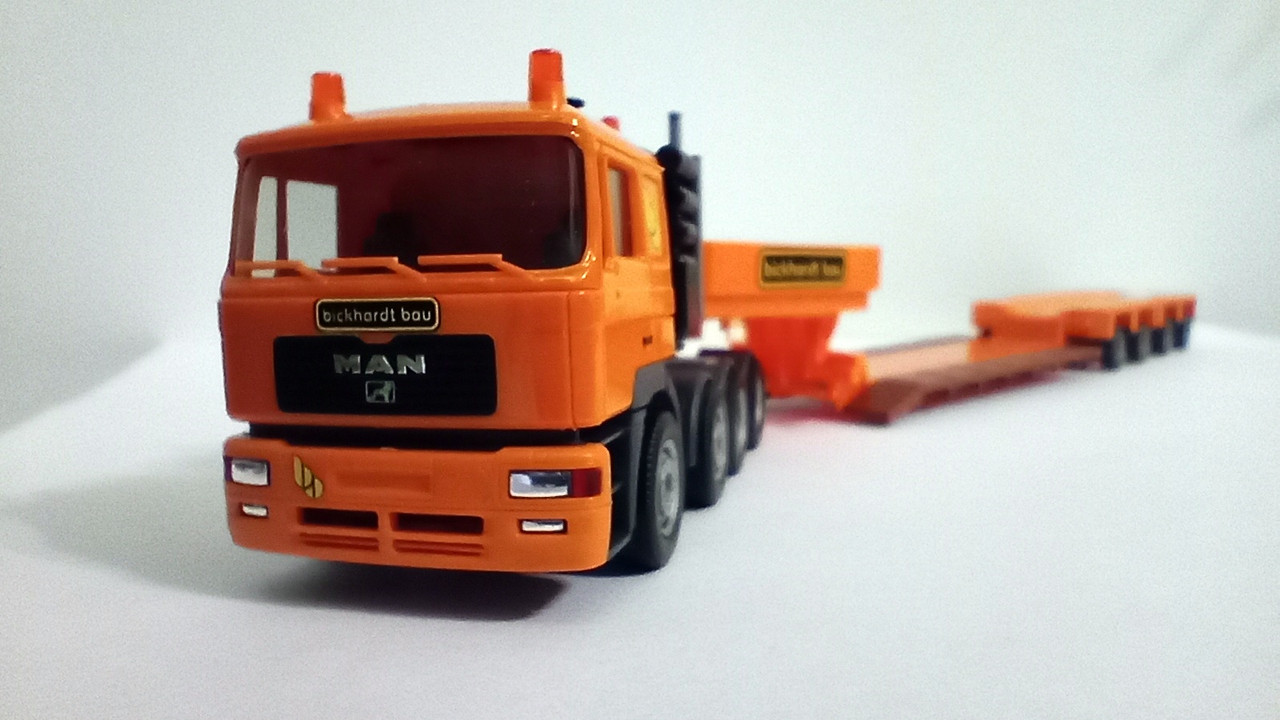 Mach (3307)