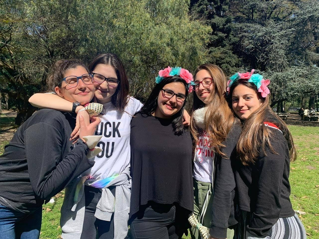 chicas4