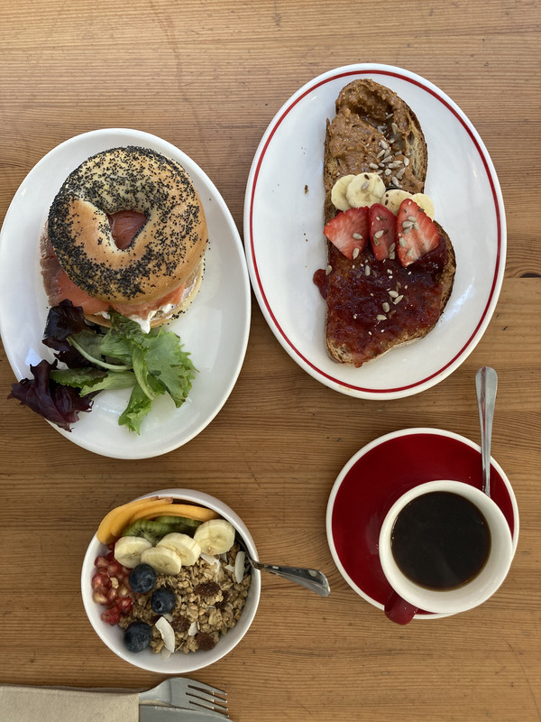 5F2BFFE1-30CB-4DCA-ADF3-38C14609BAAA