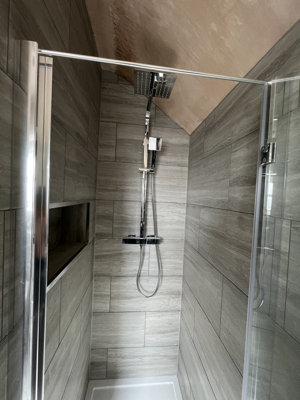 88A131D5-2F32-4675-BB4B-CB29B3D89D8F