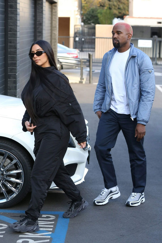 kim-kardashian-and-kanye-west-out-in-los-angeles-11-17-2018-7