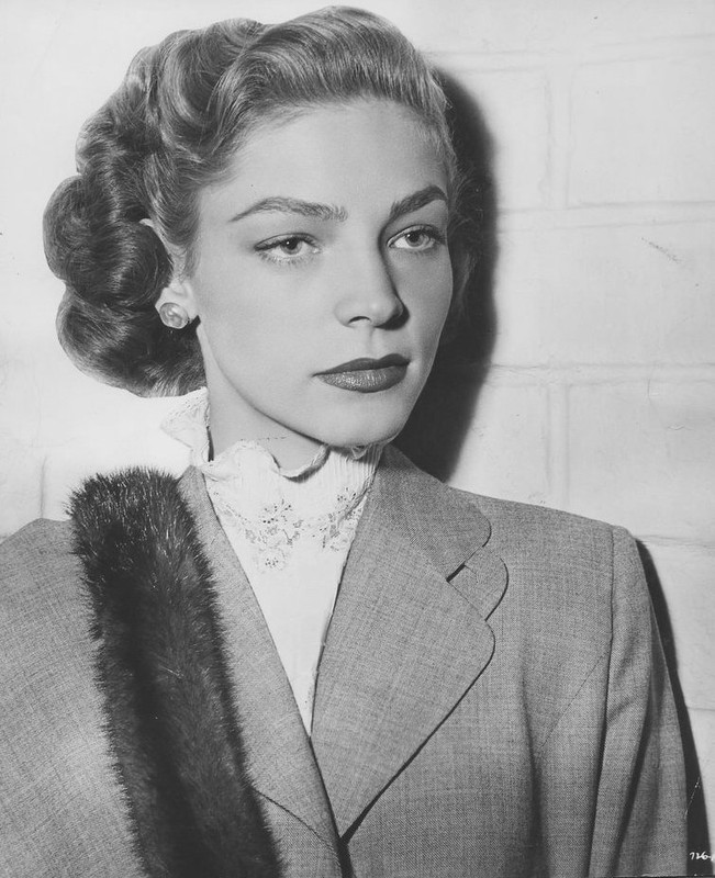Lauren_Bacall_c17