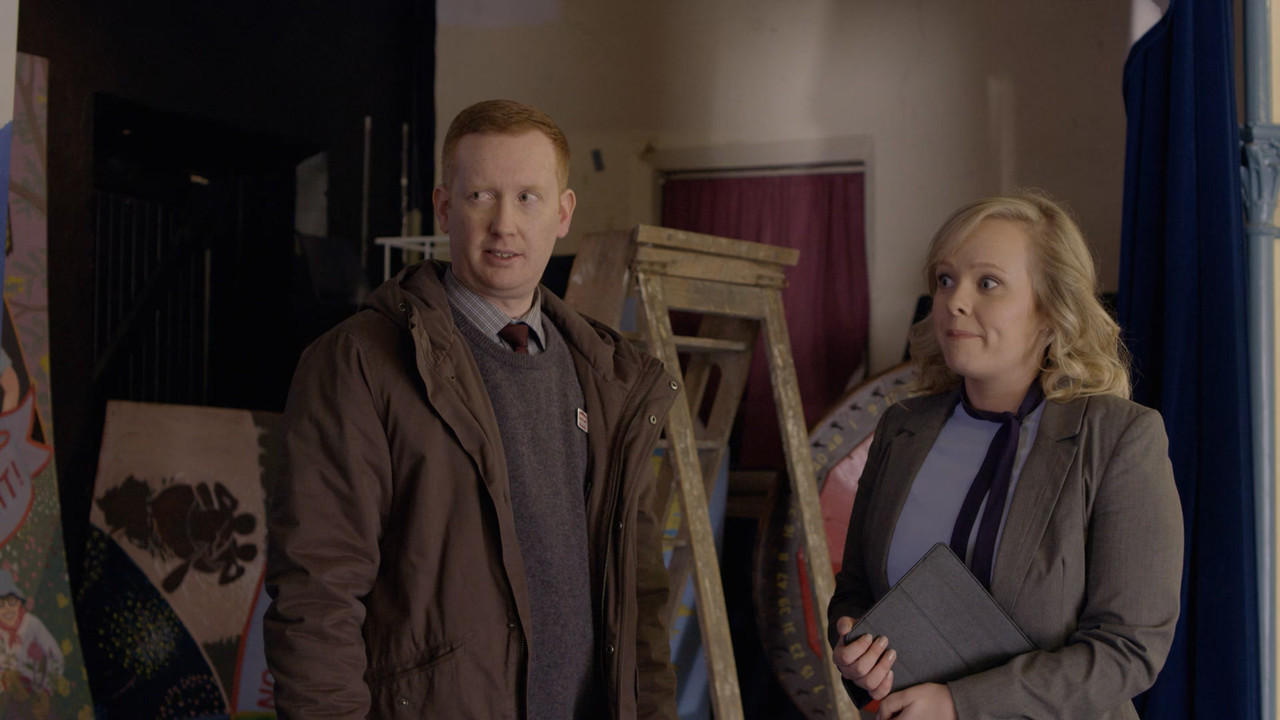 Rosehaven (2016) Season 3 S03 (1080p AMZN WEB-DL x265 HEVC 10bit EAC3 2.0 MONOLITH) [QxR]