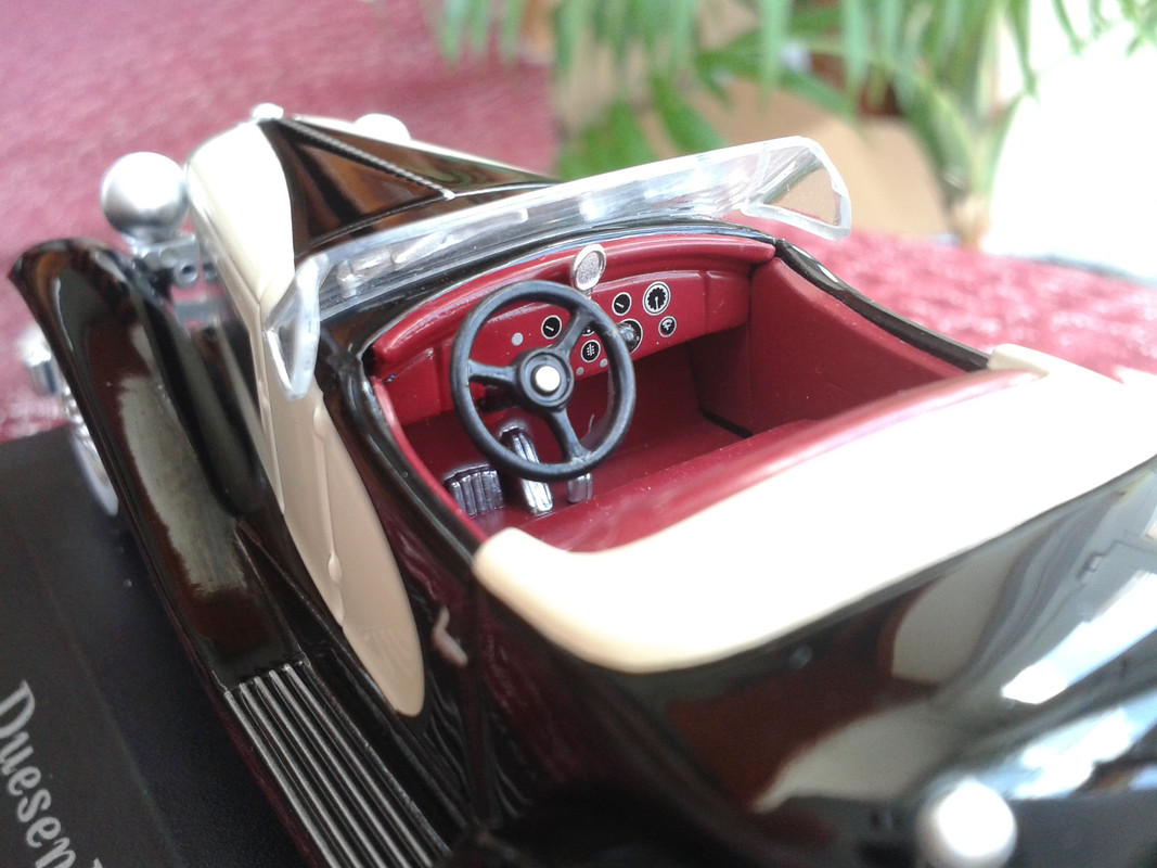 1933 Duesenberg SSJ Sports Roadster By Lagrande (Ixo-Altaya) (14)