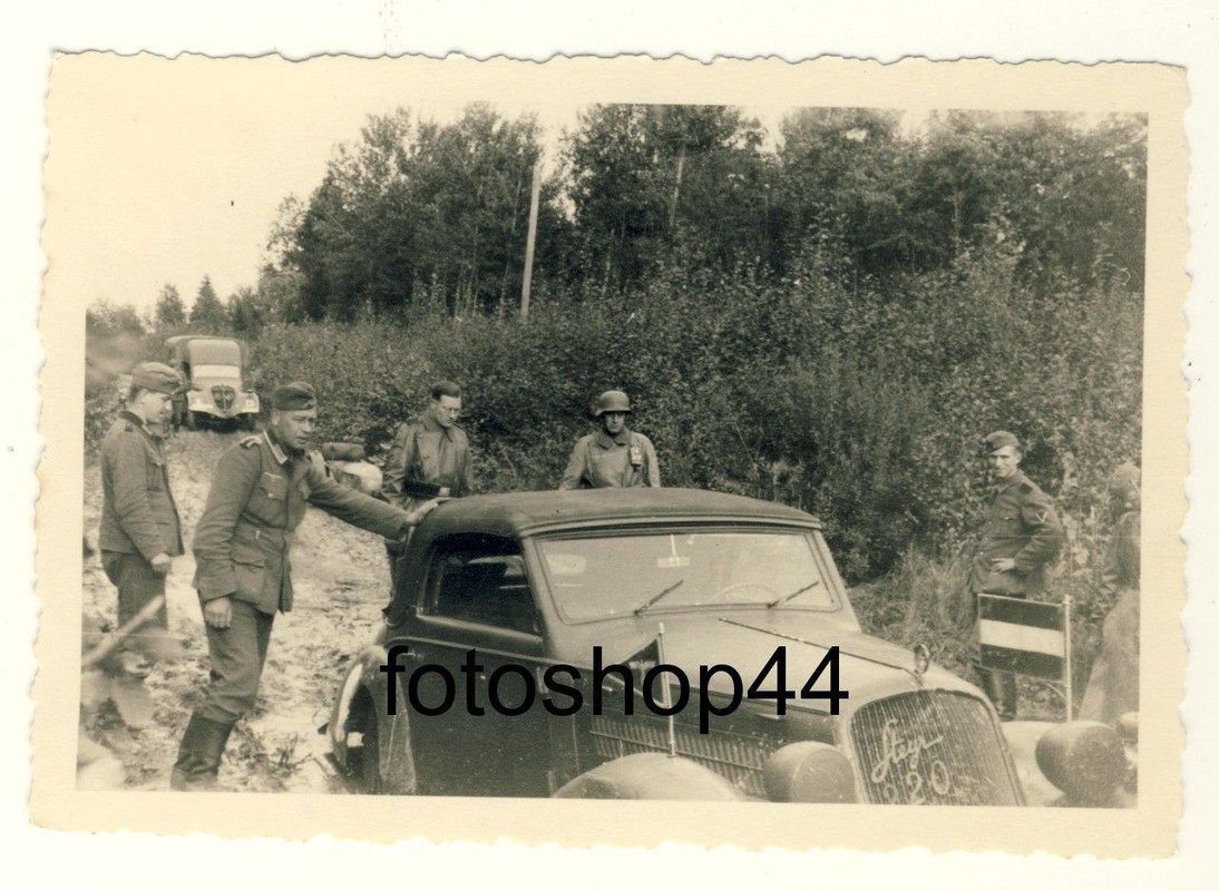 WH PKW Kommandeurswagen Steyr französischer Beut