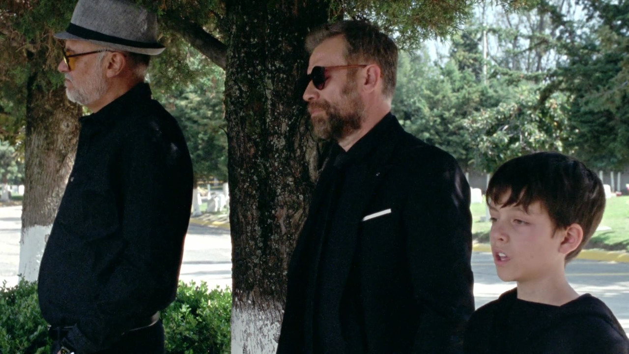 La vida en el silencio (2022).1080p.lat.cinecalidad_01_09_23_00_277