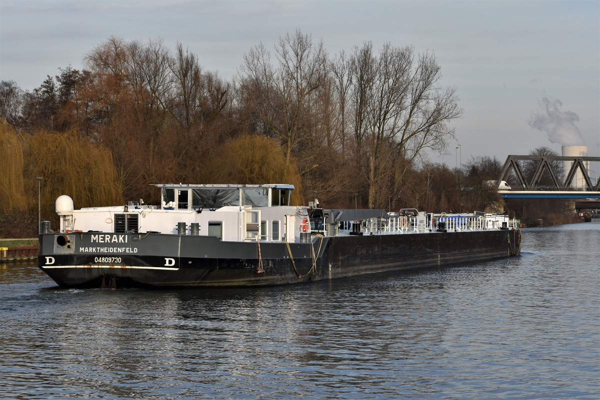 2023.02.15b4 MERAKI (1940x1293)