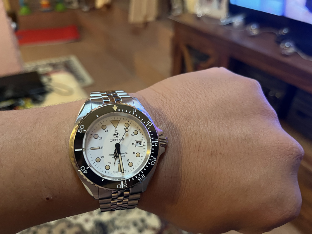 F8E954DF-0116-4226-8CE7-583CF5A43C8B