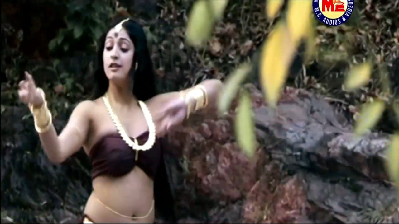 Haripriya - Hot Navel Show - Malayalam album song.mkv_snapshot_03.31.907