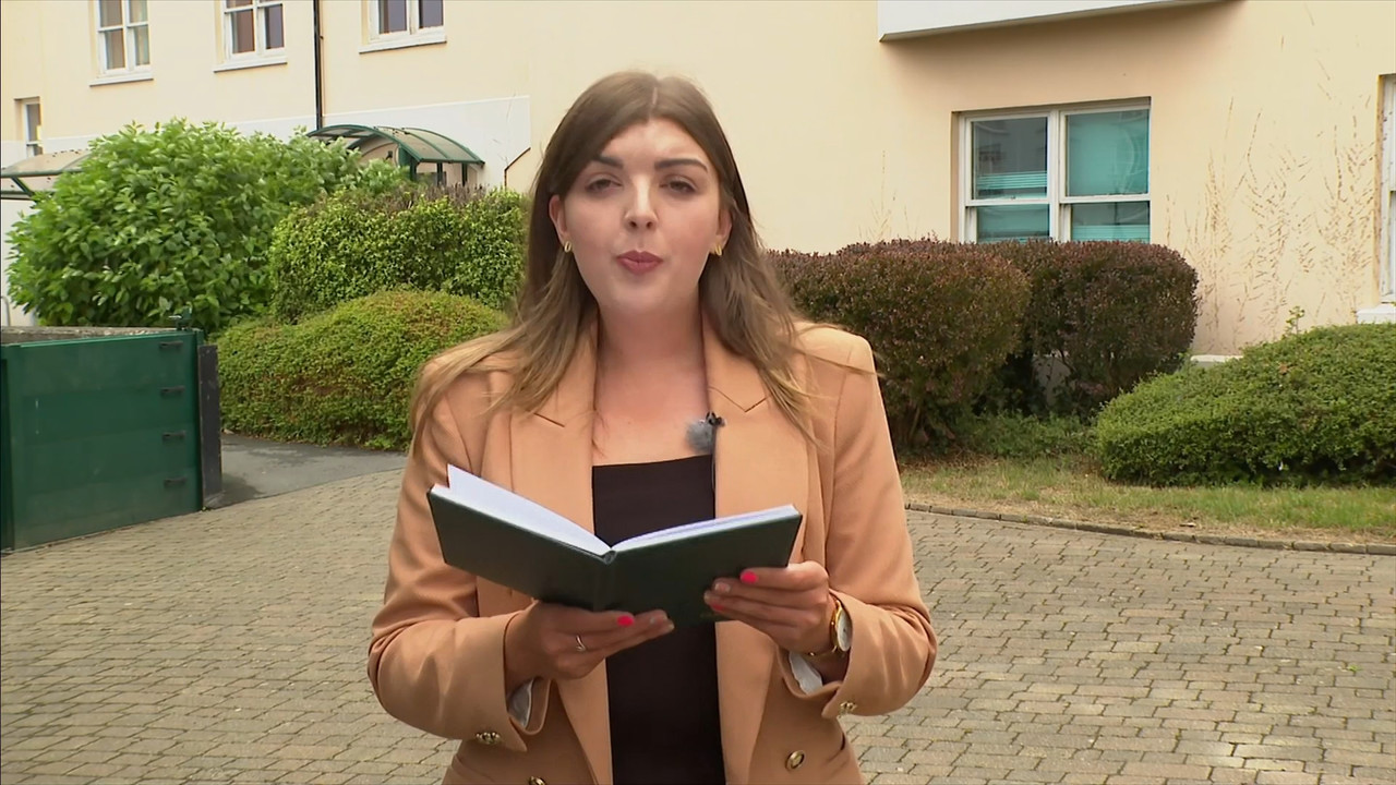 07.11 - 13.30.00 - BBC Wales Today. News and weather from BBC Wales. ....ts_snapshot_11.26.944