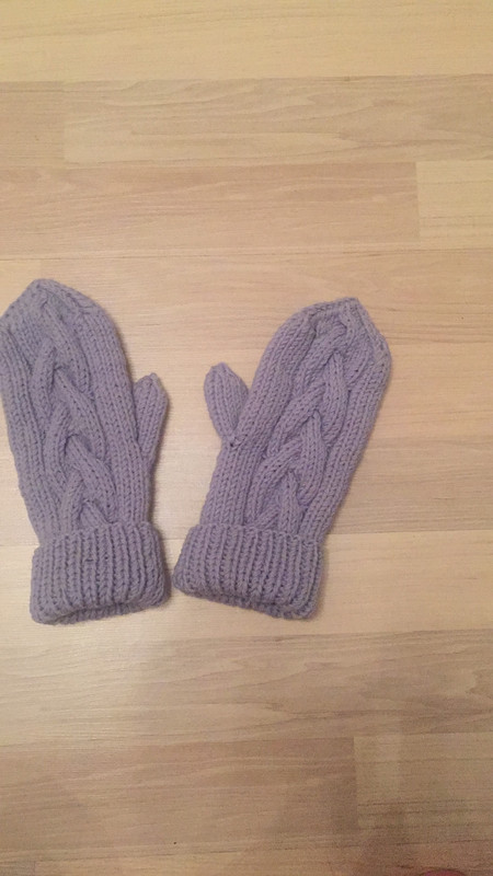 23851966-F7A9-4A8B-A69C-8327DB77E979