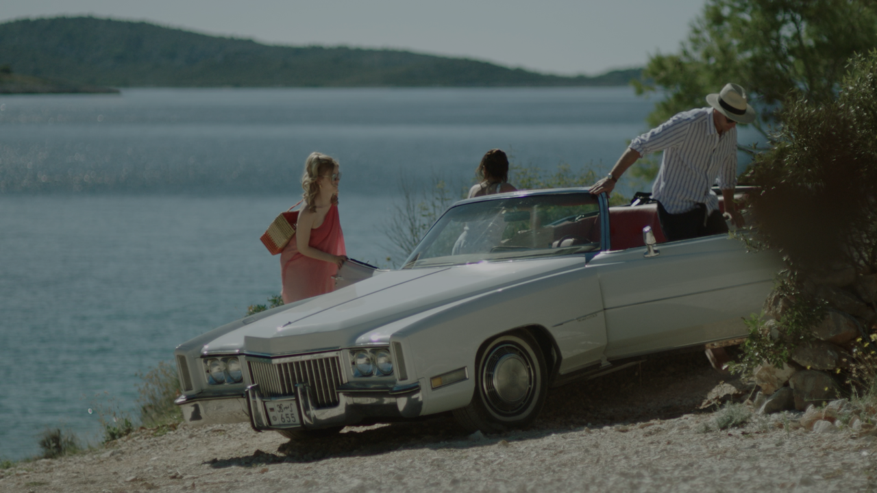 mpv-shot_Infinity.Pool.2023.Uncut.2160p.UHD.BDRemux.HDR.DV.HEVC-Нечипорук_00_16_07_0004