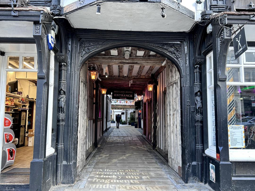 Пёстрая лента. Путешествие по сельским дорогам Англии в мае 2025 г.