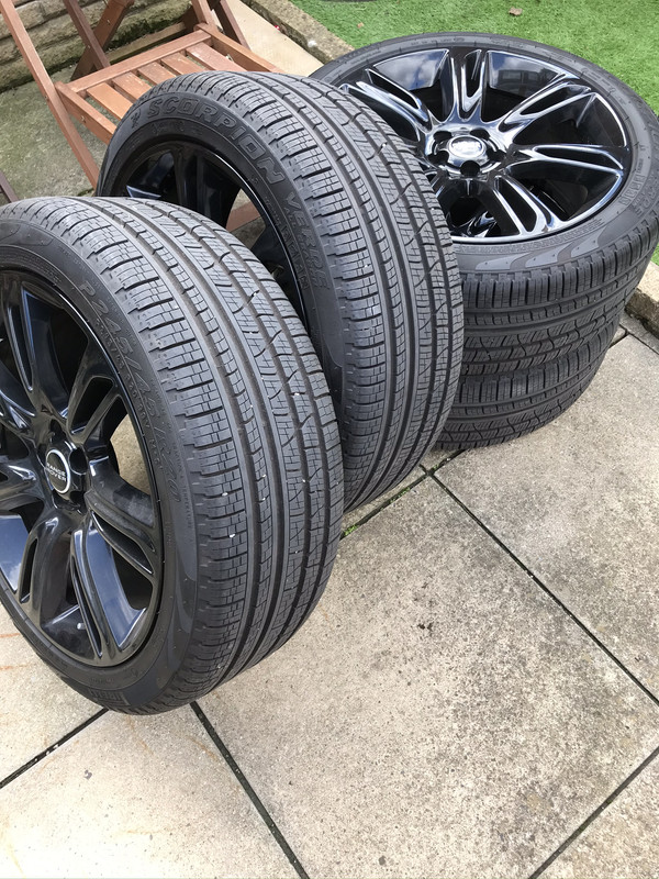 2FAAA2B4-A13F-45C2-8C60-69C88A47FA90