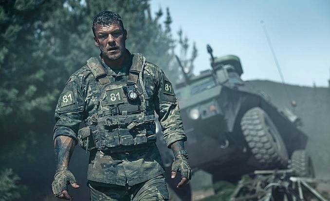 WAR-MACHINE-2-FOTOR.jpg