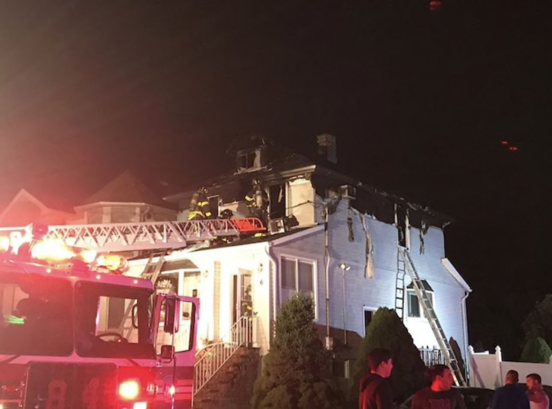 D19C41E8-7781-4C64-AFAC-7A5496D50CC7